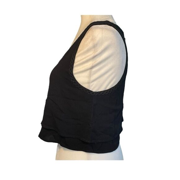Tigerlily Revolve Embroidered Trim Cropped Tank Top Black Flowy Tiered Sleeveles - Picture 4 of 9